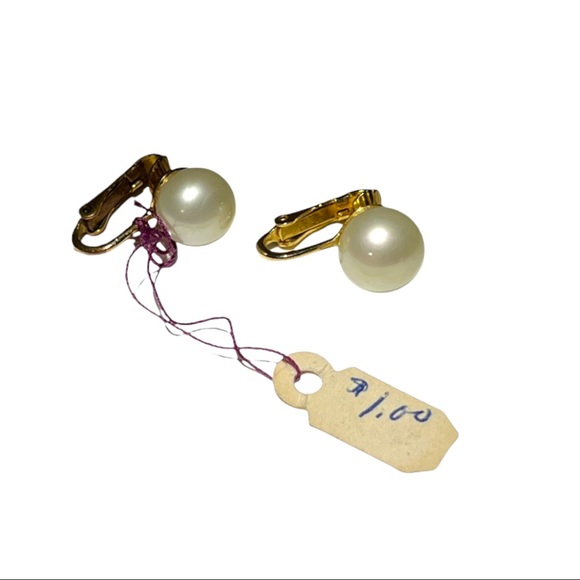 Vintage 50s Faux Pearl GoldTone clip earrings by JUDY LEE with Tags!